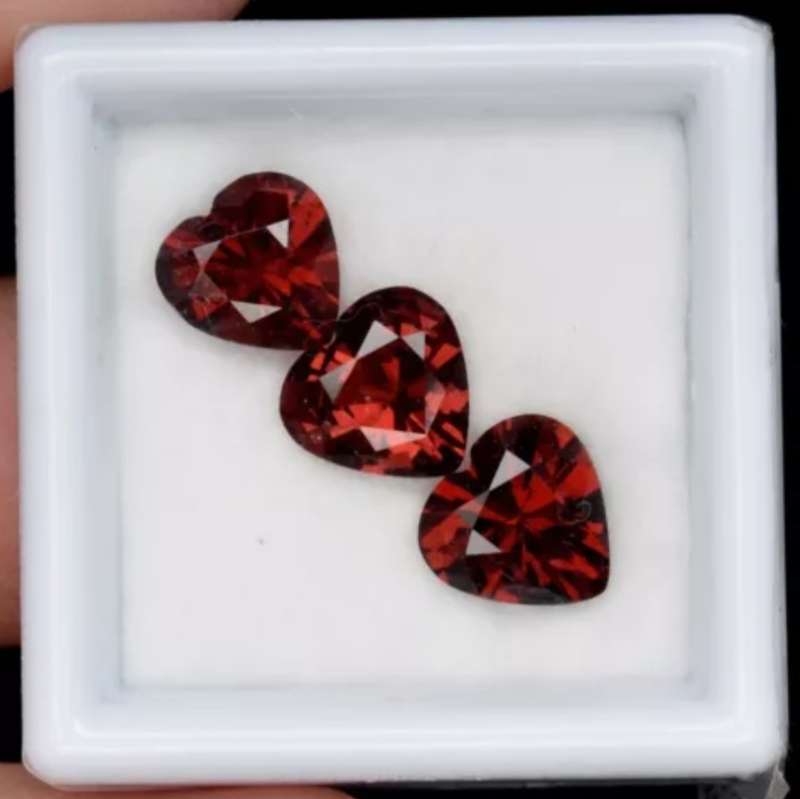 3 Piece Lot 5.18ct t.w Heart Natural Rhodolite Garnet