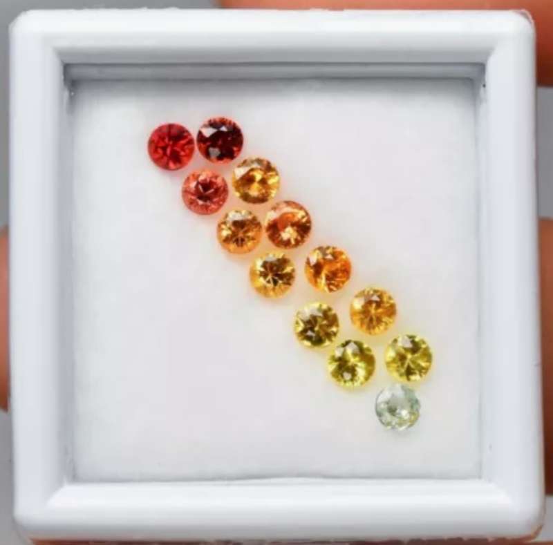 13pcs Lot 1.20ct Round Cut Multi-Colour Sapphire - Your bid is for all 13 pieces