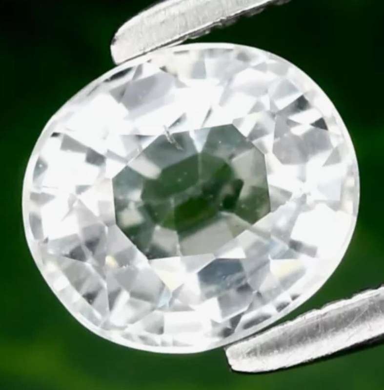 Natural Oval Cut white topaz