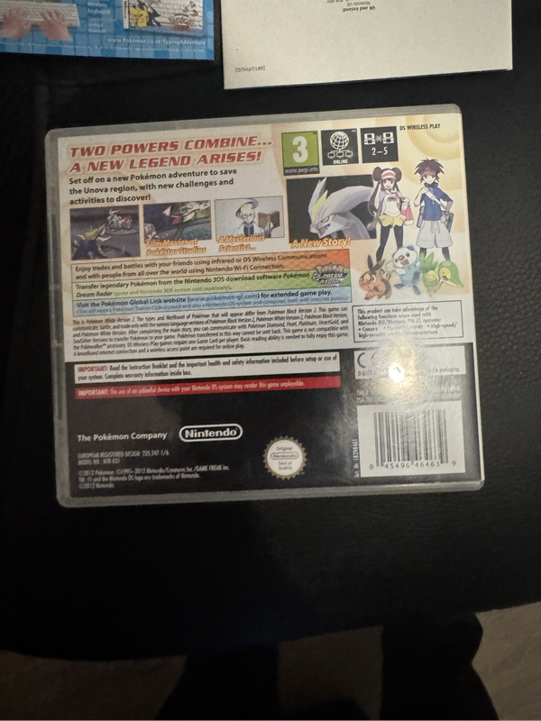 Pokémon white 2, with all inserts, great condition (collectors item!)