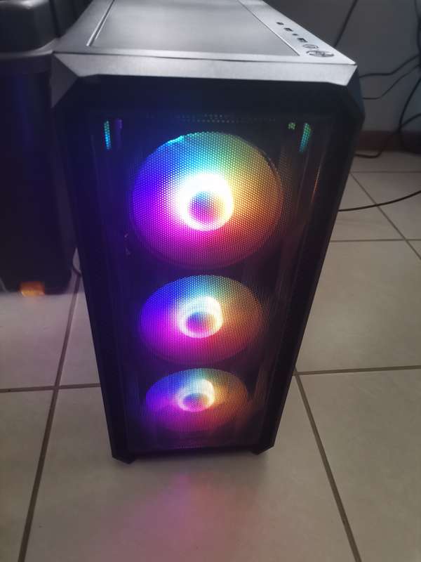 Ryzen 5 Gaming PC with GTX 1070 8GB & 32GB RAM + 4-in-1 Bundle