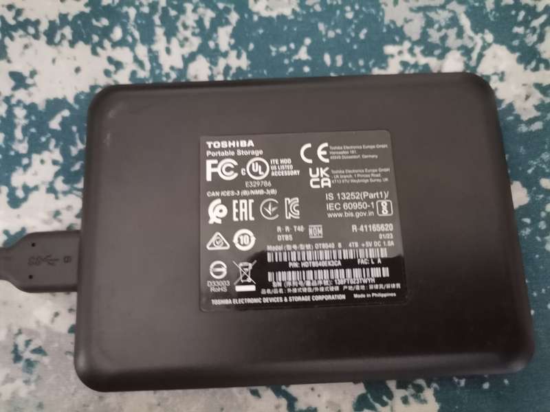 Toshiba 4TB 2.5 Portable HDD Plug n Play