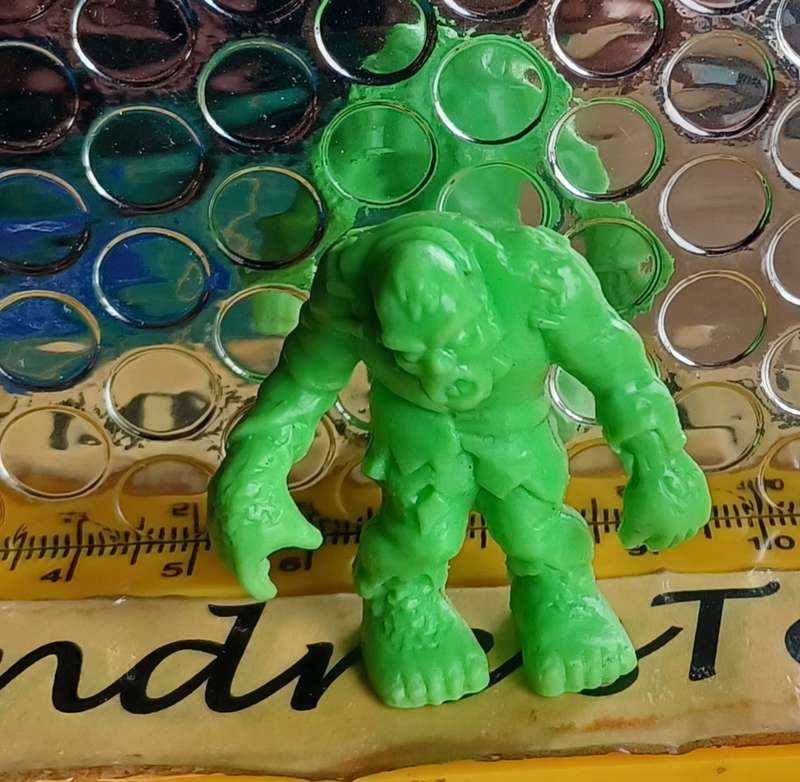 Matchbox ~ Monster in My Pocket ~ Zombie