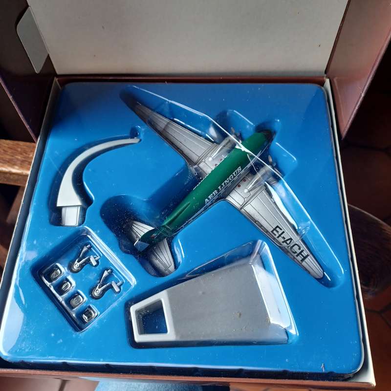 Corgi Classics ~  Scale 1:144 ~ Douglas - AER Lingus