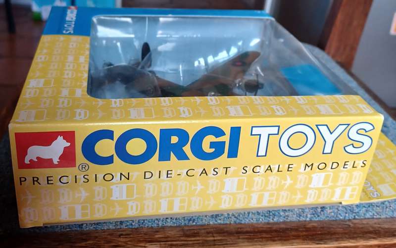 Corgi Toys ~  WB99635 Avro Lancaster No207 Sqdn RAF 1942