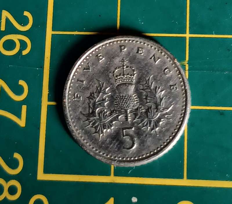 1990 ~ 5 Pence  ~ United Kingdom