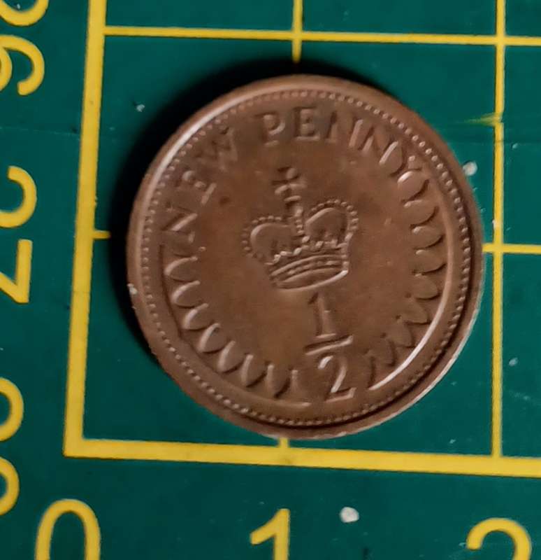 1978 ~ 1/2 Penny ~ United Kingdom