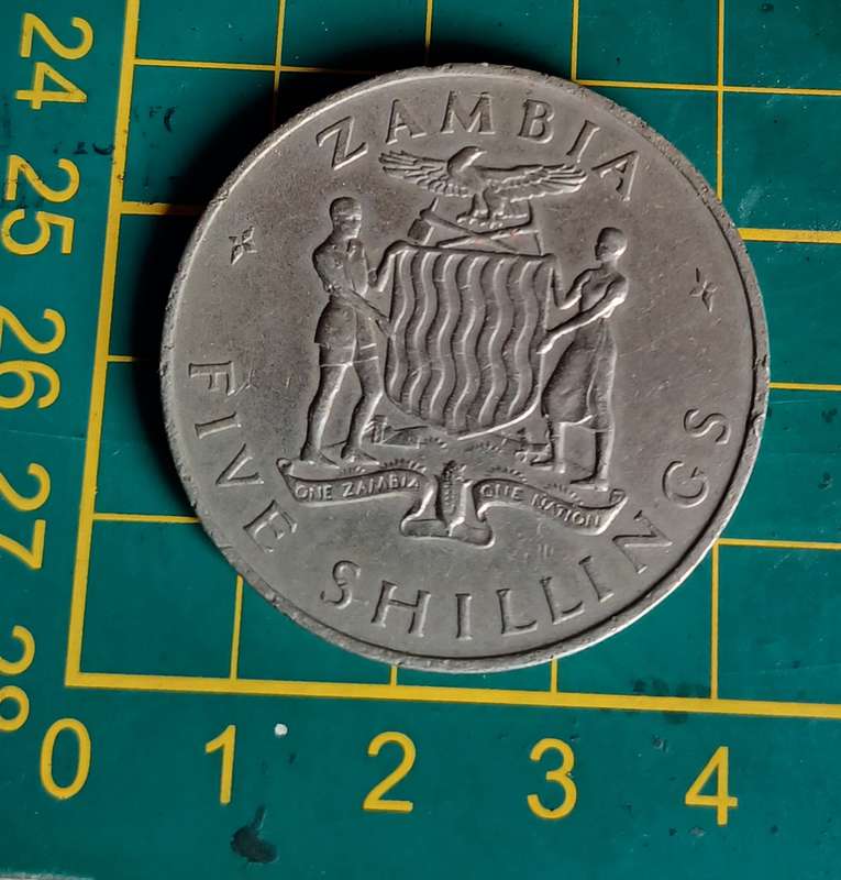 1965 ~ Zambia ~ 5 Shillings.