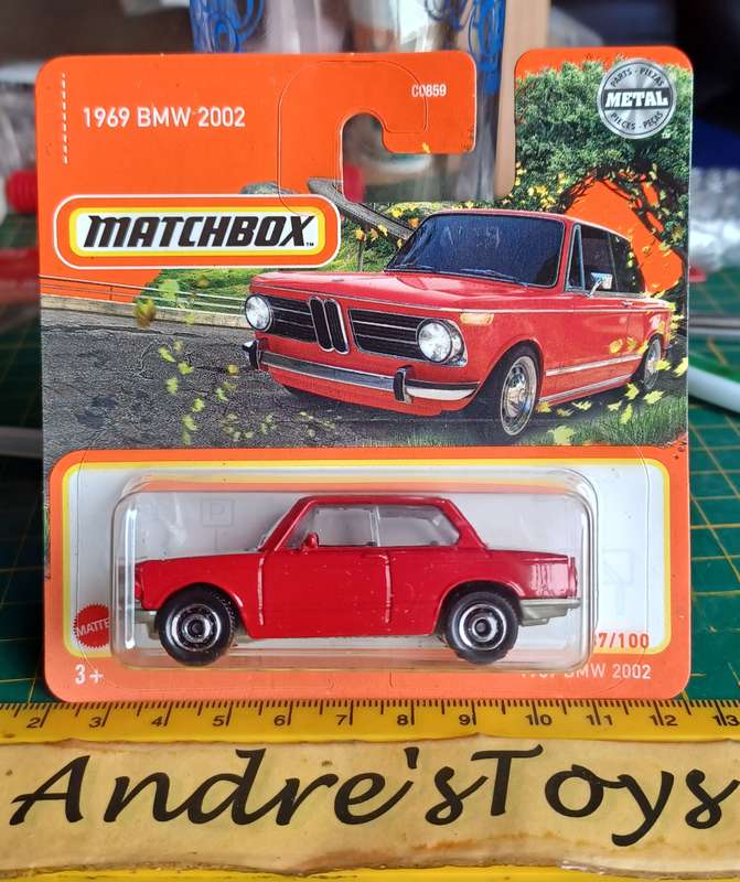 2022 Short Card ~ Matchbox 87/100 ~ 1969 BMW 2002