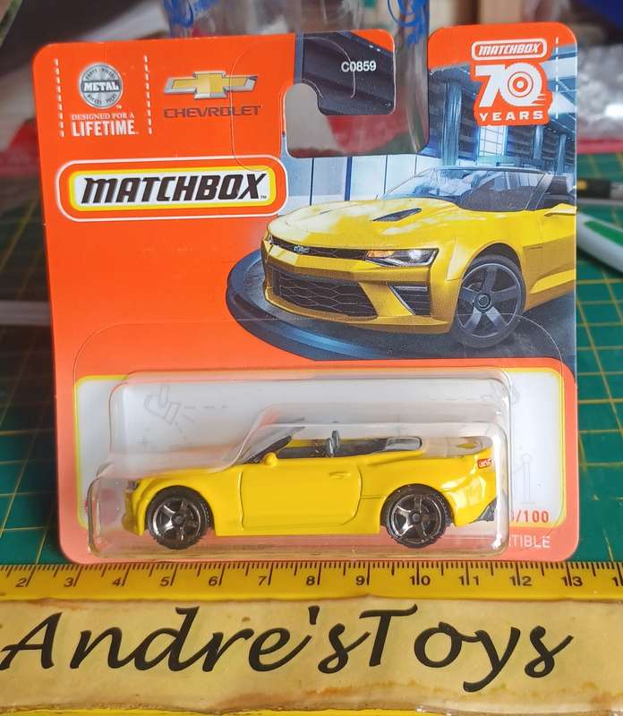 2022 Short Card ~ Matchbox 33/100 ~ 16 Chevy Camaro Convertible