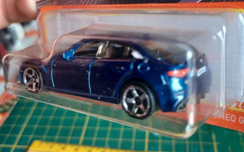 2021 Short Card ~ Matchbox 26/100 ~ 2016 Alfa Romeo Giulia