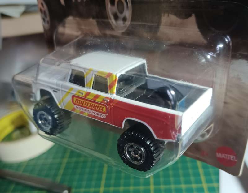 2024 Long Card ~ Matchbox Trucks 4/5 ~ 1968 Dodge D200