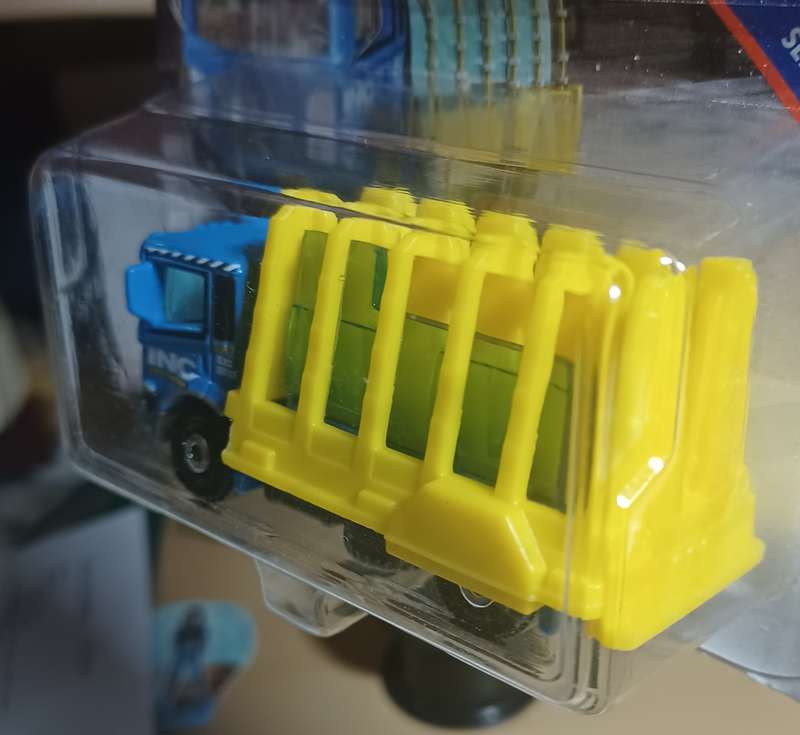 2018 Short Card ~ Matchbox 34/100 ~ Glass King