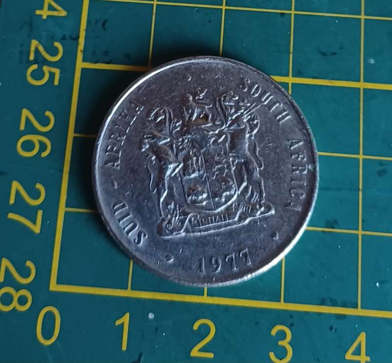 1977 ~ 1R coin ~ South Africa