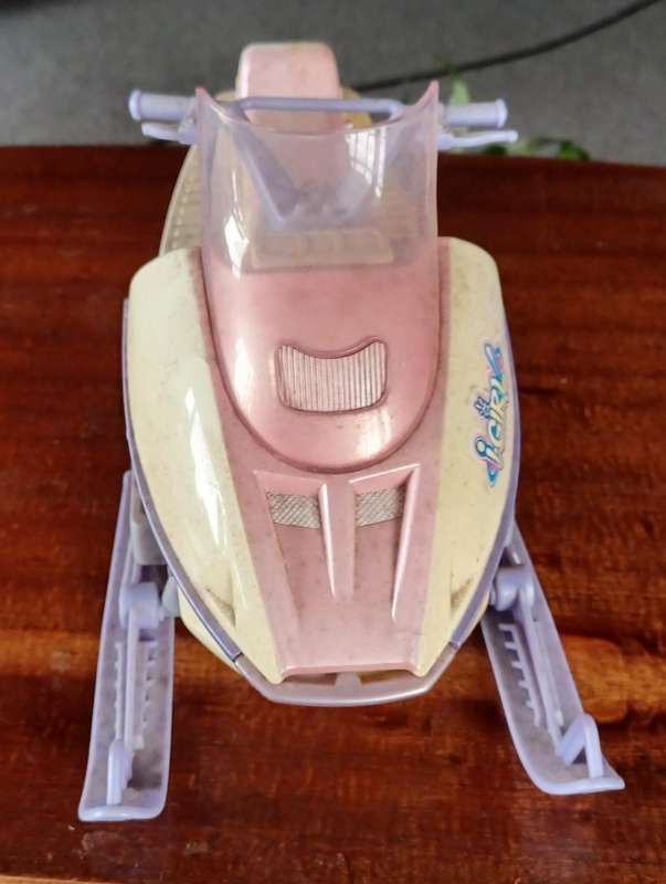 Barbie Snowmobile Mattel Vintage 90's /2000's (sad condition)