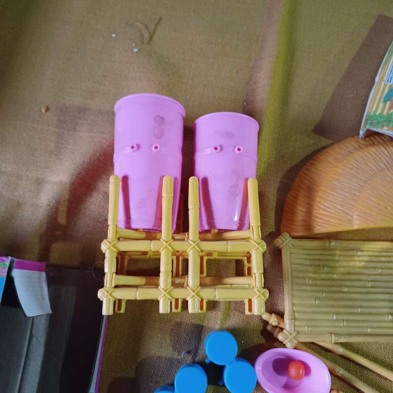 Barbie Hawaiian Fun Party No7230 (Needs some cleaning)