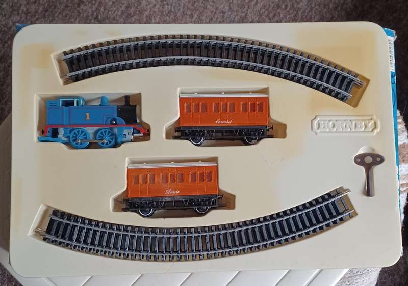 Hornby 00Gauge Thomas The Tank Engine & Friends ~ Clockwork Trainset