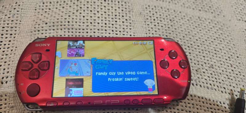 Red Psps 3000 modded 64gb loaded with 65+ games