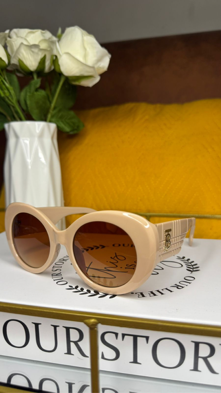 Yancy Sunglasses - High quality Dupe