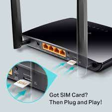 BRAND NEW TP-LINK TL-MR150 4G 300MPS ROUTER IN BOX(TAKES SIM CARD)