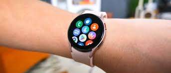 *SAMSUNG GALAXY WATCH 4, PINK GOLD,BT/GPS SMART WATCH IN BOX WITH WIRELESS CHARGER*