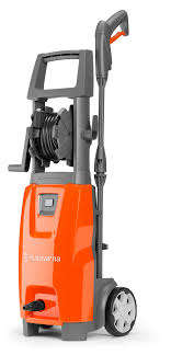 *******HUSQVARNA PW 125 PREASSURE WASHER WITH ATTACHMENTS***