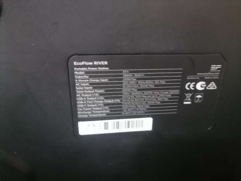 ECO FLOW RIVER 600W 288 POWER STATION*WATER DAMAGE*SPARES OR REPAIRS*
