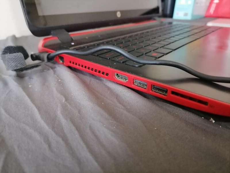 *HP 15 BEATS SPECIAL EDITION TOUCH SCREEN LAPTOP*AMD A8 RADEON,8GB RAM,1TB HDD*