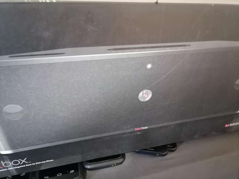 **LATE ENTRY*MONSTER BEATS BY DR DRE BEAT BOX SPEAKER DOC*UNTESTED SOLD AS IS**