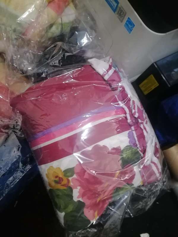 *WEEKEND SPECIAL*LAST OF THIS LOT*Pillow Cases, Normal Size + Continental Size, One Bid for the Lot