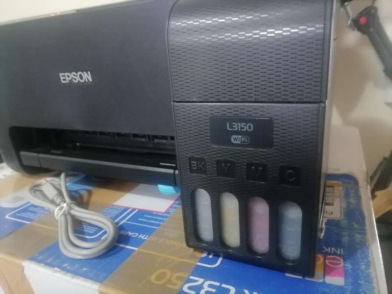 EPSON L3150 INK TANK PRINTER WITH CABLES IN BOX* LIGHTS FLASHING*