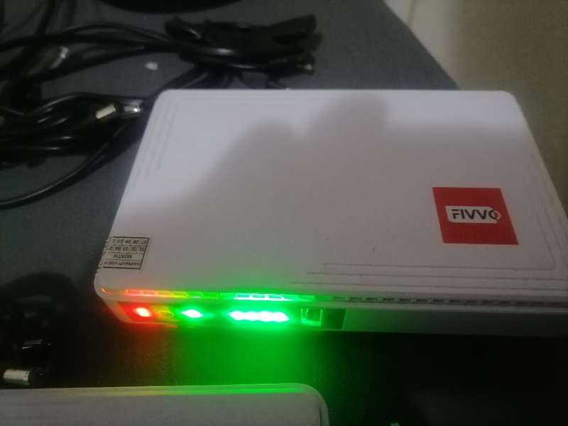 LOT OF 2 x FIVVO MINI UPS WITH USB PORT<CABLES ETC*WORKING*ONE BID FOR BOTH**