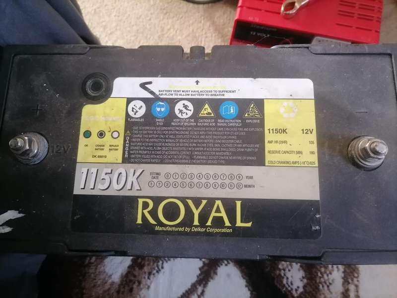 *ROYAL 1150K DEEP CYCLE 105AH BATTERY*SOLDS VOLTAGE,SOLD AS IS*LIQUIDATION ITEM**