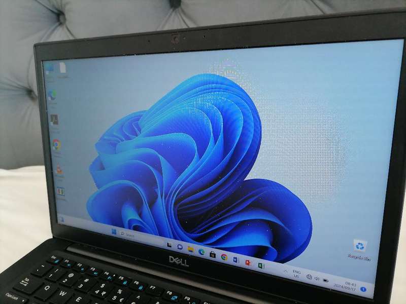 REFURBISHED i5 DELL LATITUDE E7490 8TH GEN,SIM SLOT, 8GB RAM,256GB SSD, W10/OFFICE, CHARGER