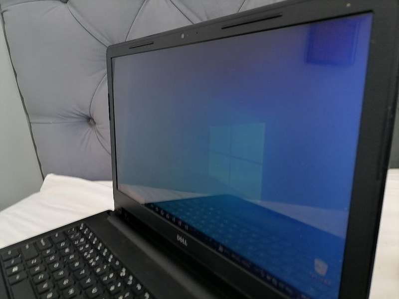 REFURBISHED i3 DELL INSPIRON 15, 5TH GEN, 4GB RAM 320GB HDD,W10/OFFICE. BATTERY 100%,CHARGER