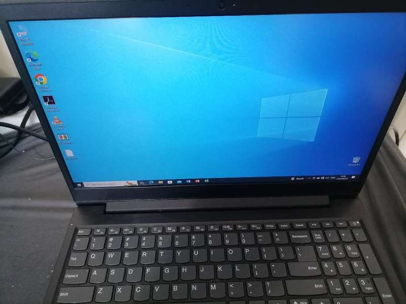 **LENOVO IDEAPAD S145 AMD 6-9225 RADEON R4*8GB RAM,1TB HDD*W10/OFFICE*BATTERY 100%*