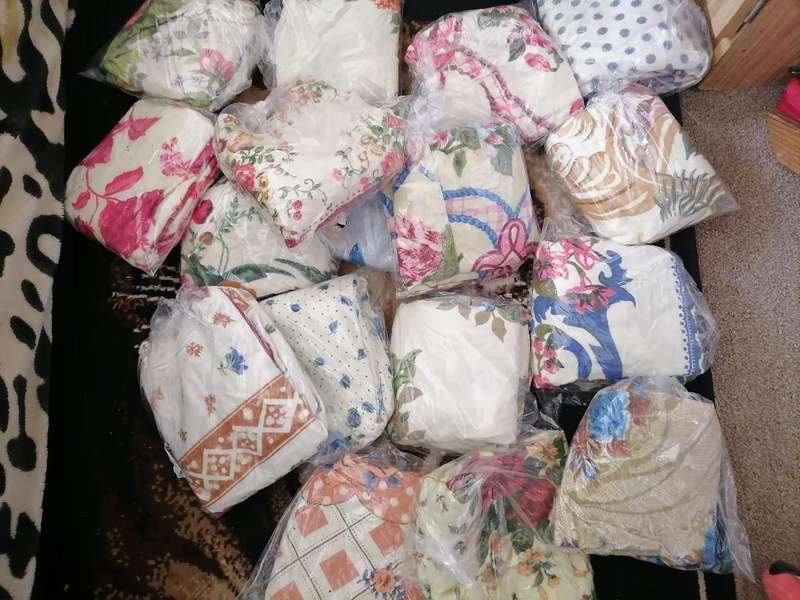 *BULK LOT OF PILLOW CASES,SOFT COTTON LIKE MATERIAL, ONE BID FOR THE LOT*