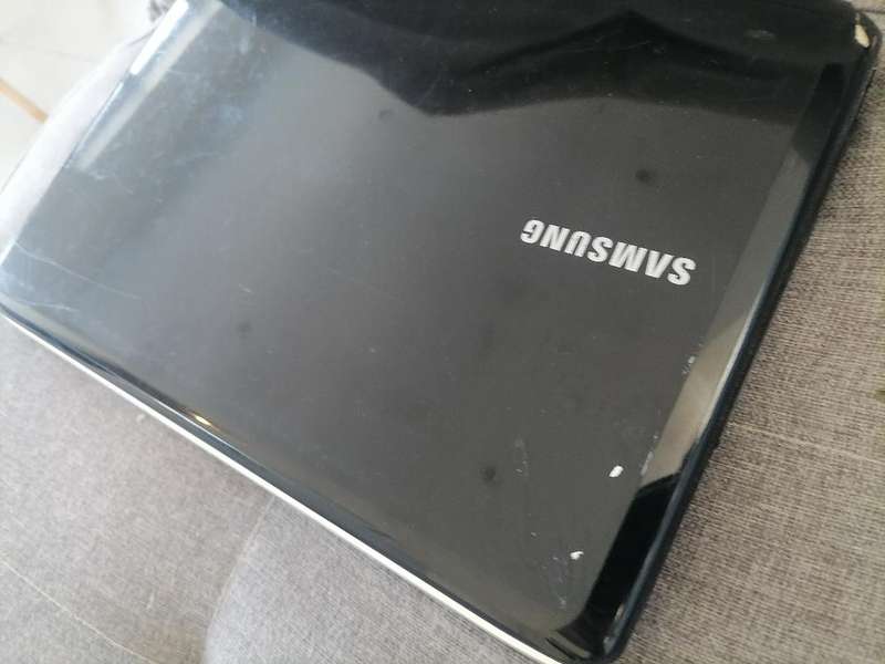 SAMSUNG RV510 LAPTOP, NO CHARGER, NOT TESTED SOLD AS IS*