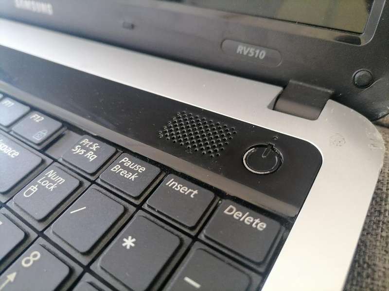 SAMSUNG RV510 LAPTOP, NO CHARGER, NOT TESTED SOLD AS IS*