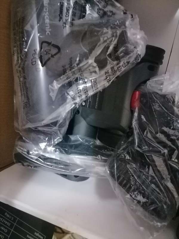 PROSCENIC PRO 11 VACD/MOP ALL IN ONE CORDLESS LED*NO CHARGER,NOT TESTED*NEW CONDITION*