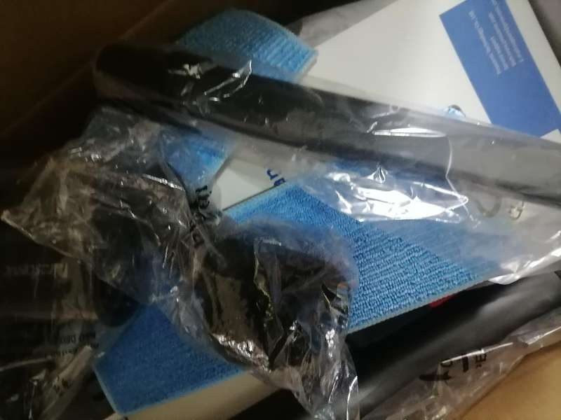 PROSCENIC PRO 11 VACD/MOP ALL IN ONE CORDLESS LED*NO CHARGER,NOT TESTED*NEW CONDITION*