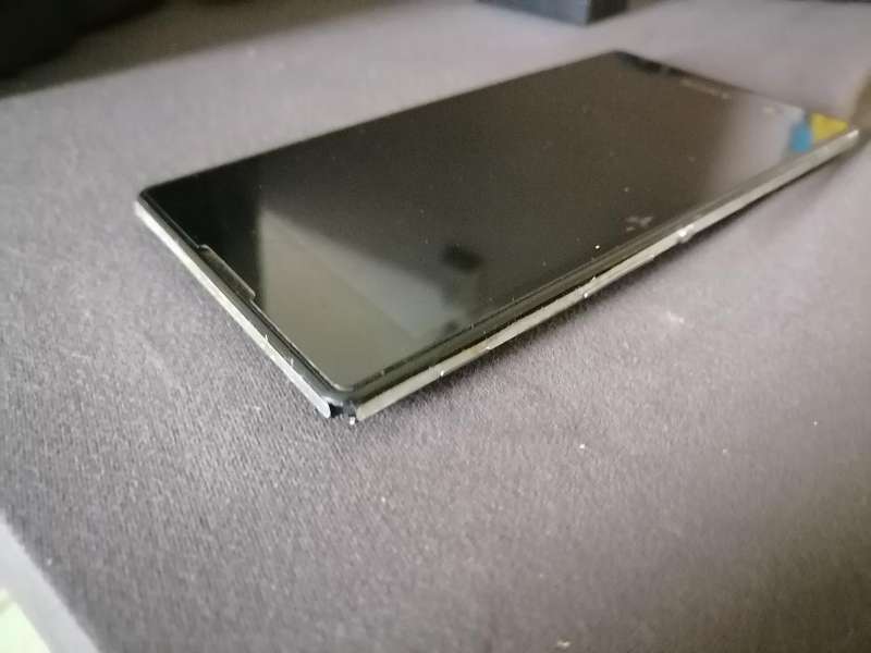 *SONY EXPERIA C3 PHONE IN BOX*NOT TURNING ON*SOLD AS IS**