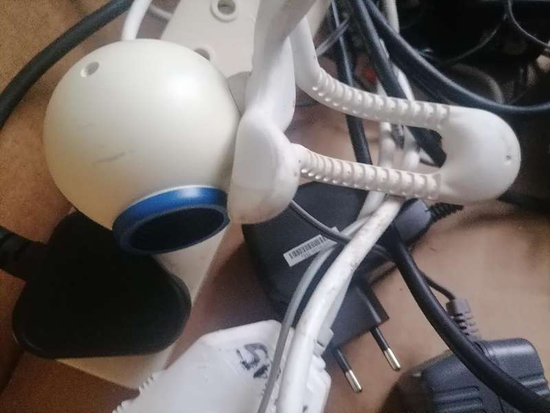 *BULK LOT OF ELECTRONICS,EXTENSION CORDS,MULTI PLUGS,CHARGERS,GRINDERS*ONE BID FOR LOT*