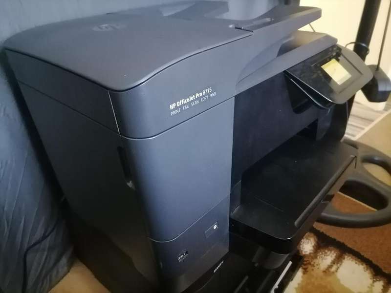 *HP OFFICEJET PRO 8715 ALL IN ONE PRINTER*BLACK NEEDS REPLACING*