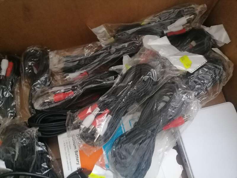 *BULK LOT OF FAULTY  ELECTRONICS*