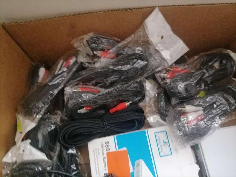 *BULK LOT OF FAULTY  ELECTRONICS*