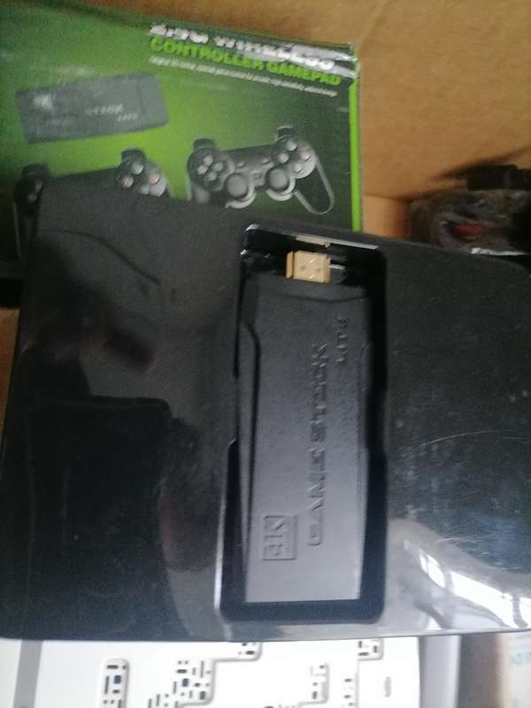 *BULK LOT OF FAULTY  ELECTRONICS*