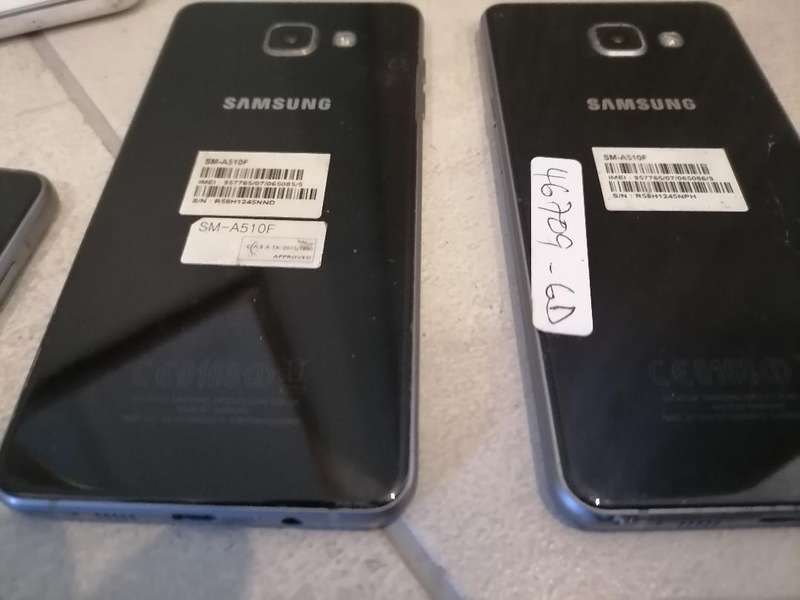 Bulk lot of defective tablets and cell phones - one bid for lot as per pics