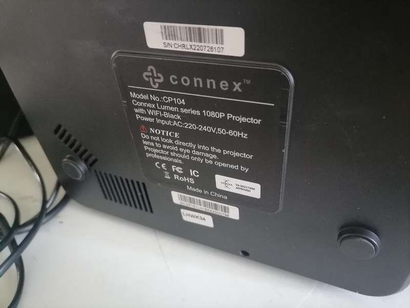 Defective Connex Lumen Series CP104 1080P Wi-Fi Projector*SCREEN FLASHES DIFFERENT COLORS