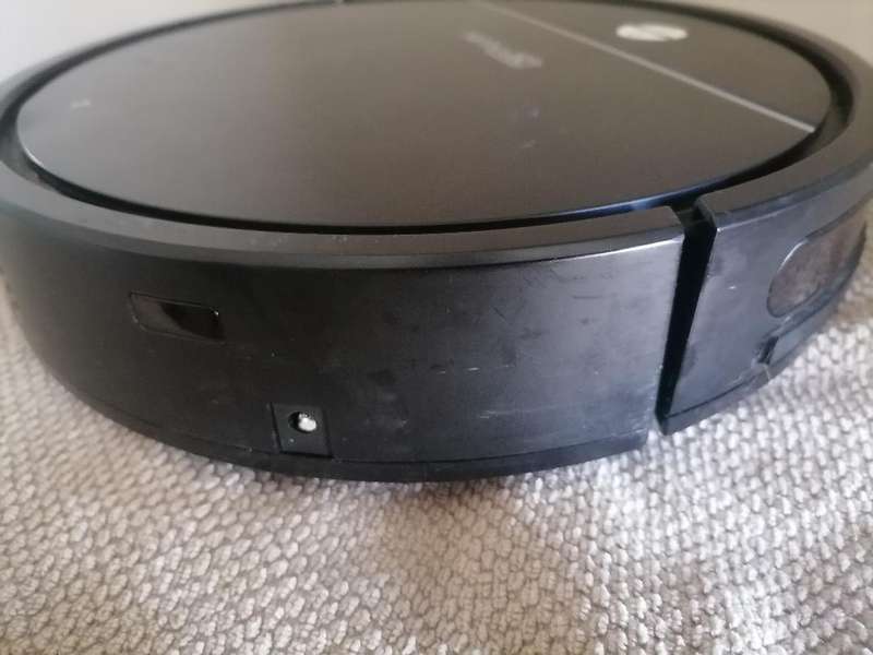 *NANNY VAC SMART ROBOT VACUUM*WORKING, NEEDS BRUSHES*